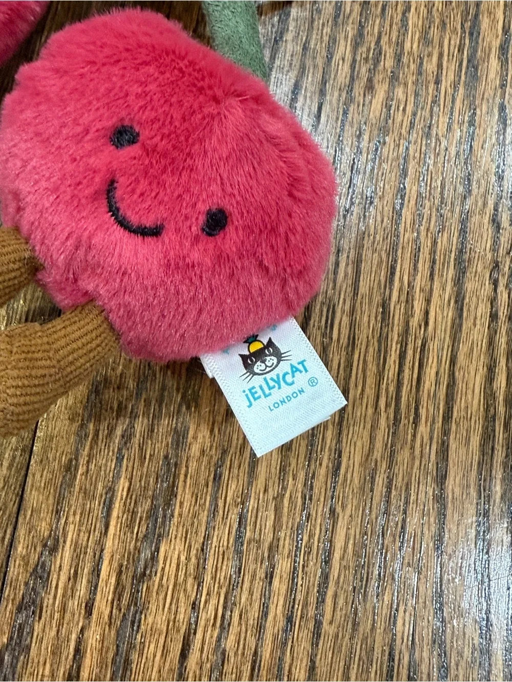 🍒 Jellycat Amuseables Cherries Bag Charm 🍒 - Picture 4 of 5